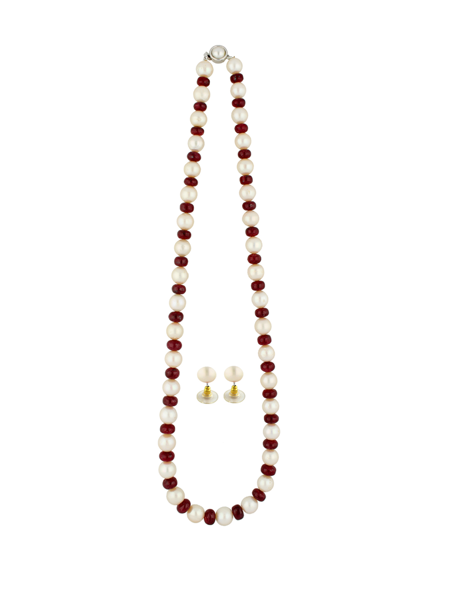 Picture of Ruby & Pearl Necklace